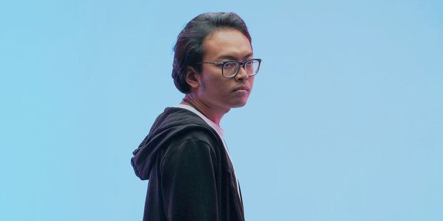 Terinspirasi dari Masa Kecil, Fabian Winandi Rilis Single Penuh Imajinasi 'Paralel'