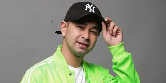 Terkait Kepemilikan Mobil Mewah, Rumah Raffi Ahmad Disambangi Petugas Pajak Terkait Kepemilikan Mobil Mewah, Rumah Raffi Ahmad Disambangi Petugas Pajak