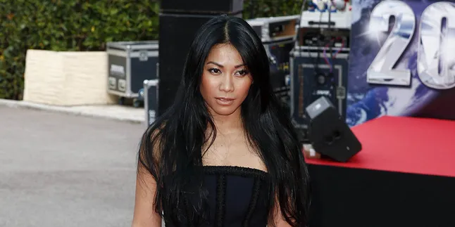 Terkait Terorisme di Paris, Anggun Takut Islamophobia Menyebar Terkait Terorisme di Paris, Anggun Takut Islamophobia Menyebar
