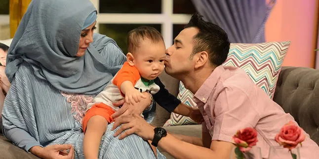 Terkenal, Raffi Ahmad Masukkan Rafathar ke Dunia Entertainment? Terkenal, Raffi Ahmad Masukkan Rafathar ke Dunia Entertainment?