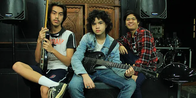 Terkendala Dana, Dul dan Backdoor Tunda Rilis Album