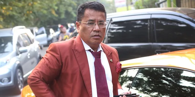 Terkuak! Hotman Paris Punya Jimat Doa Ibu Berupa Berlian Termahal, Disimpan di Sini