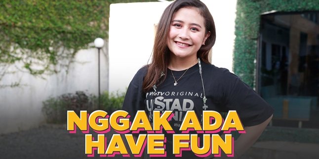 Too Focused on Learning and Working, Will Prilly Latuconsina Postpone Her Master's Degree??