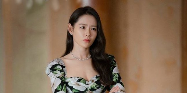 Too Tired While Filming Drama, Son Ye Jin Was Taken to the Emergency Room