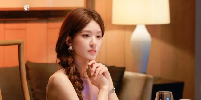 It Turns Out That the Chinese Drama LOVE'S AMBITION and the Film THE UNSEEN SISTER Are Adapted from the Same Novel, How Is That Possible?