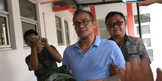 Ternyata Ini Alasan Tio Pakusadewo Pakai Narkoba Ternyata Ini Alasan Tio Pakusadewo Pakai Narkoba