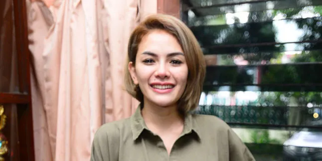 Ternyata Ini Lho Kenapa Kue Ultah Nikita Mirzani Berbentuk Masjid