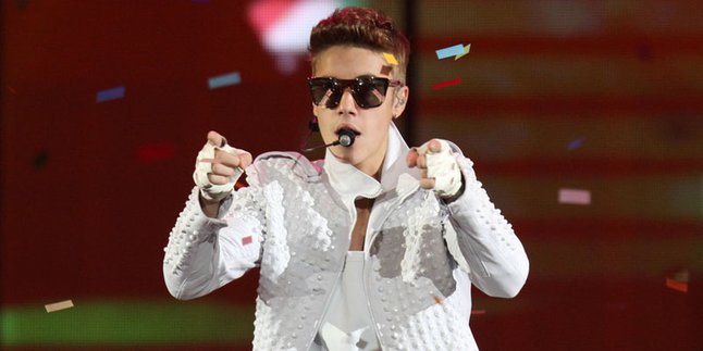 Ternyata Justin Bieber Tidak Pensiun!!