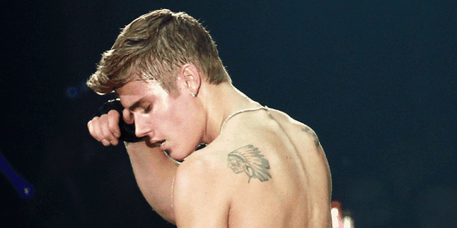 Terobos Antrean, Justin Bieber 'Dikeroyok' Publik Terobos Antrean, Justin Bieber 'Dikeroyok' Publik