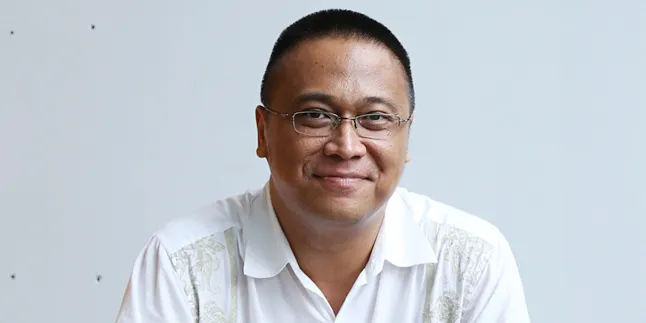 Terpuruk Karena Bangkrut, Rudi Soedjarwo Ditinggalkan Sang Istri