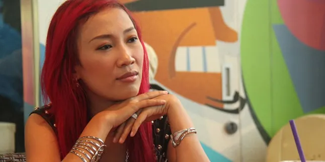 Terserang Radang Otak, Dewi Sanca Koma