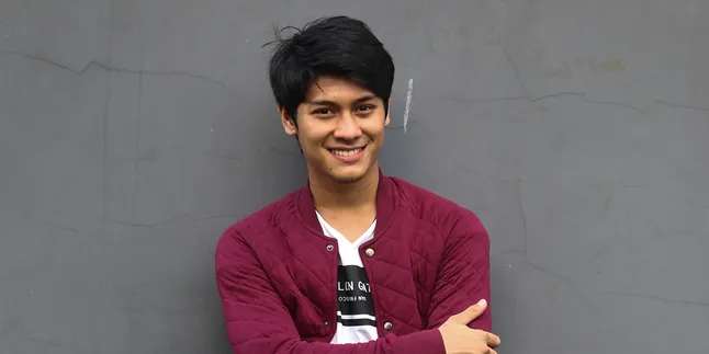 Terungkap Chat Rizky Billar ke Sahabat Usai Kasus Dugaan KDRT ke Lesti, Minta Doa dan Dukungan Terungkap Chat Rizky Billar ke Sahabat Usai Kasus Dugaan KDRT ke Lesti, Minta Doa dan Dukungan