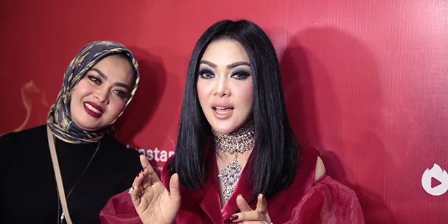 Terungkap! Ini Mr H Yang Disebut Kirim Bunga Pada Syahrini