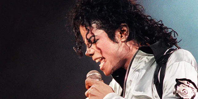 Terungkap! Michael Jackson Ternyata Pernah Diperkosa Saat Kecil Terungkap! Michael Jackson Ternyata Pernah Diperkosa Saat Kecil