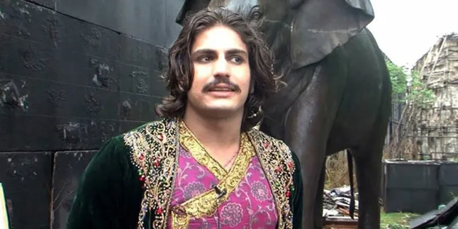 Terungkap! Potret Prosesi Nikah Rajat Tokas dan Srishti Nayyar