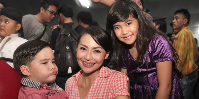 Tessa Kaunang: Kami Masih Satu Ranjang!