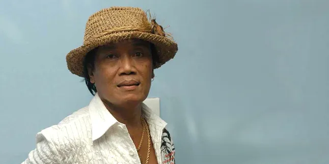 Tessy Srimulat Menolak Dijenguk, Kecuali Oleh Istri dan Anak Tessy Srimulat Menolak Dijenguk, Kecuali Oleh Istri dan Anak