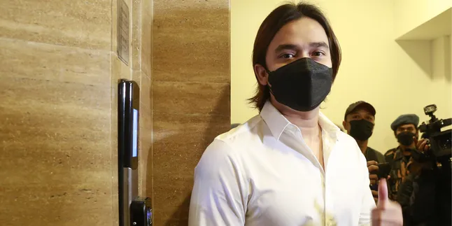 Tetap Jomblo Usai Putus dari Amanda Manopo, Billy Syahputra: Santai Sendiri Aja Tetap Jomblo Usai Putus dari Amanda Manopo, Billy Syahputra: Santai Sendiri Aja