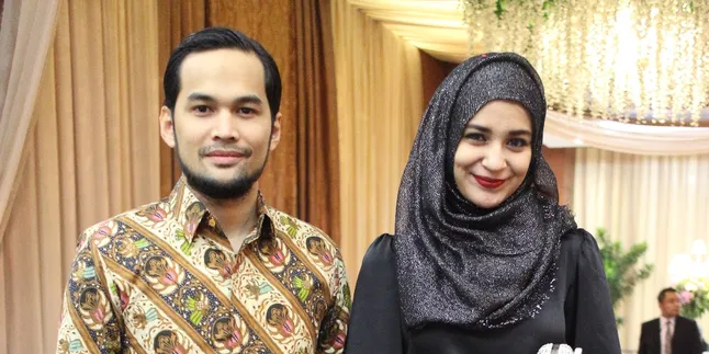 Teuku Wisnu Kirim Surat Cinta Untuk Shireen Sungkar, Apa Isinya? Teuku Wisnu Kirim Surat Cinta Untuk Shireen Sungkar, Apa Isinya?