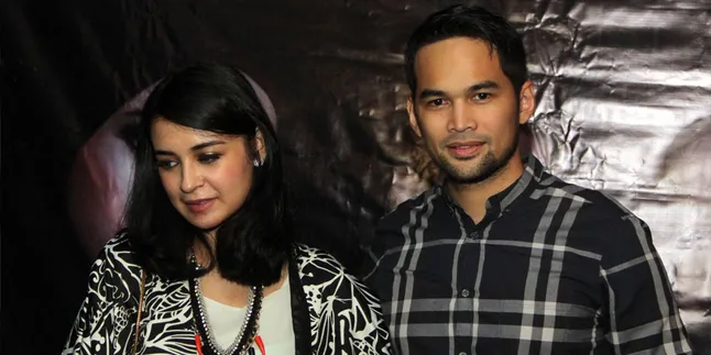 Teuku Wisnu Minta Shireen Sungkar Tambah Berat Badan Teuku Wisnu Minta Shireen Sungkar Tambah Berat Badan