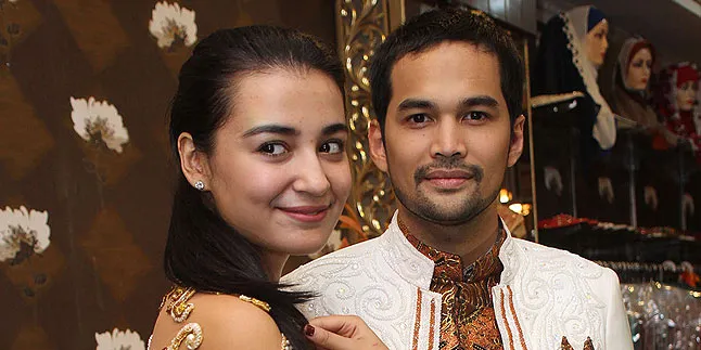 Teuku Wisnu - Shireen Sungkar Resmi Jadi Suami Istri