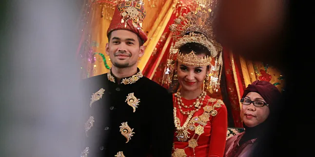 Teuku Wisnu - Shireen Sungkar Tahun Depan Gendong Anak Teuku Wisnu - Shireen Sungkar Tahun Depan Gendong Anak
