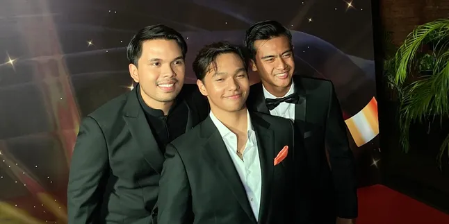 Thariq Halilintar dan Pratama Arhan Bagikan Rahasia Tampil Percaya Diri di Tengah Kesibukan yang Begitu Padat Thariq Halilintar dan Pratama Arhan Bagikan Rahasia Tampil Percaya Diri di Tengah Kesibukan yang Begitu Padat