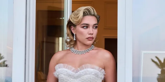 'THE MIDNIGHT LIBRARY' Officially Adapted into a Film, Florence Pugh as the Main Cast