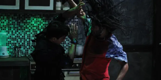 'THE RAID 2: BERANDAL' Sertakan Adegan Berkelahi Dalam Mobil