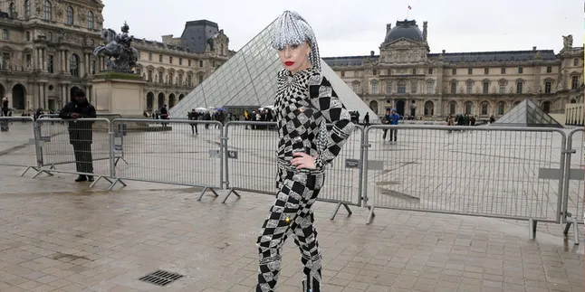 The Real Housewives of Beverly Hills Jadi Model Klip Lady Gaga?