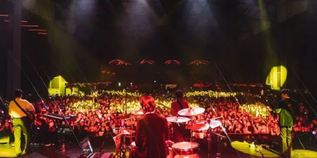 The Rose Rilis Single Terbarunya yang Berjudul SOUR