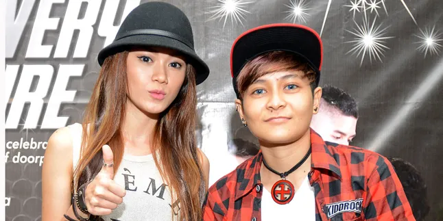 The Virgin, Ditelorkan dan Dibentuk Dhani Hingga Sukses