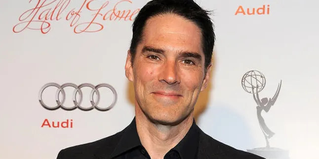 Thomas Gibson Tertangkap Mengemudi Sambil Mabuk!