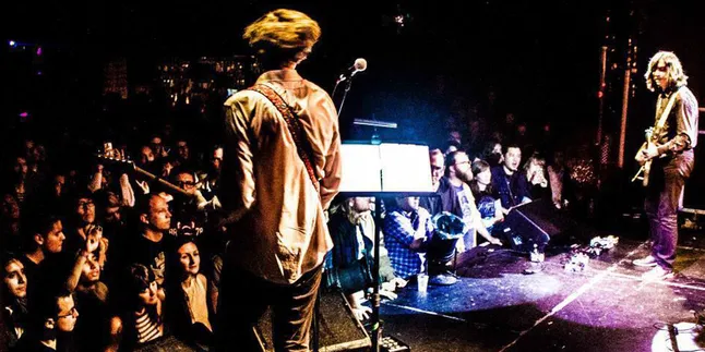 Thurston Moore Rilis Single Baru Extra Garang