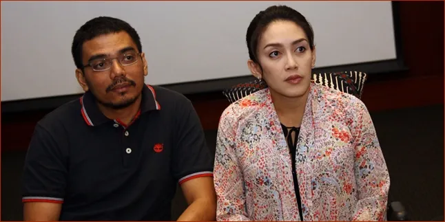 Tidak Bisa Damai, Rieke Dyah Pitaloka - Donny Gahral Cerai