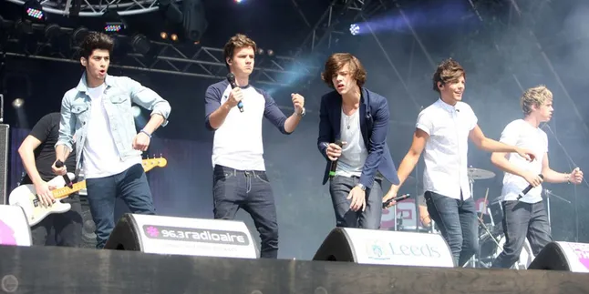 Tidak Bisa Tidur, Niall Horan Marahi Fans Yang Berisik!