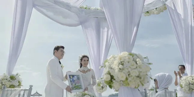 Tidak Hadir, Orangtua Tak Beri Restu Pernikahan Asty Ananta