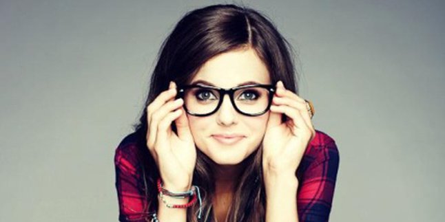 Tiffany Alvord Sapa Penggemar Indonesia