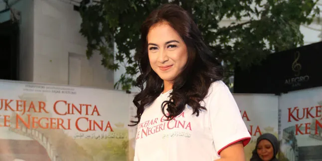 Menikah di Awal Tahun, Nina Zatulini Akhirnya Hamil Menikah di Awal Tahun, Nina Zatulini Akhirnya Hamil