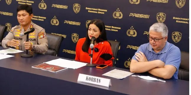 Tiga Tersangka Baru Terkait Kasus Mafia Tanah yang Menimpa Keluarganya Telah Ditetapkan Polisi, Nirina Zubir: Jujur Kami Sekeluarga Kaget Tiga Tersangka Baru Terkait Kasus Mafia Tanah yang Menimpa Keluarganya Telah Ditetapkan Polisi, Nirina Zubir: Jujur Kami Sekeluarga Kaget