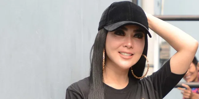 Tiket Konser Harga 25 Juta Sold Out, Syahrini Posting Sebuah Video Tiket Konser Harga 25 Juta Sold Out, Syahrini Posting Sebuah Video