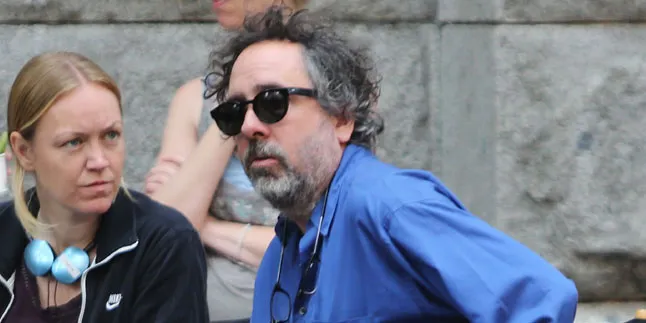 Tim Burton Siap Sutradarai 'BEETLEJUICE 2'