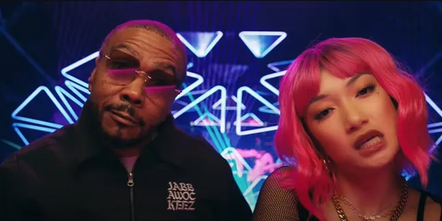 Timbaland Perkenalkan Artis AI Barunya Bernama Tata Taktumi, Rilis Single Debut Glitch x Pulse Timbaland Perkenalkan Artis AI Barunya Bernama Tata Taktumi, Rilis Single Debut Glitch x Pulse
