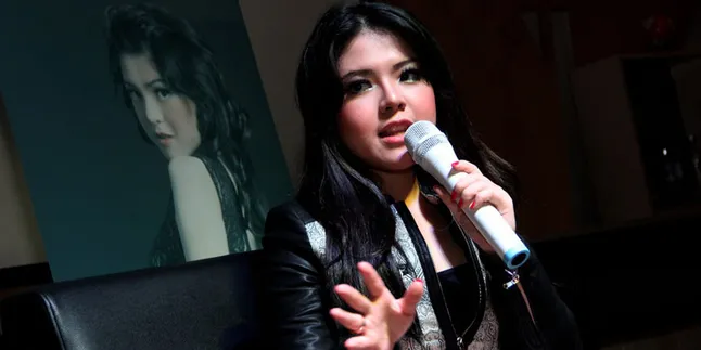 Tina Toon Kembali Solo Karir