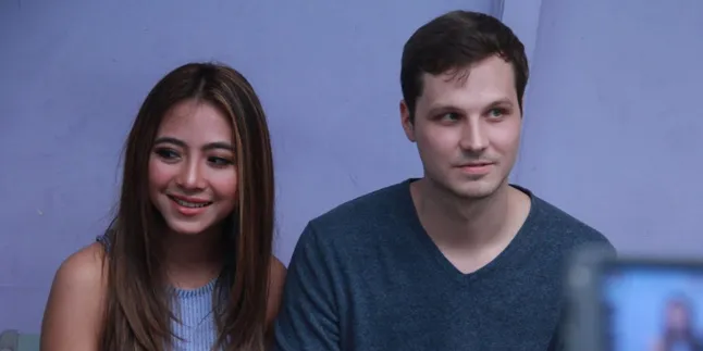 Tinggal di Singapura, Nadia Vega Kangen Dunia Hiburan Indonesia Tinggal di Singapura, Nadia Vega Kangen Dunia Hiburan Indonesia