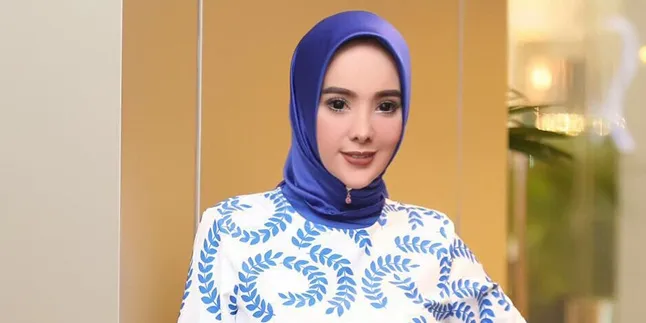 Pilih Berhijab, Devita Rusdi Raih Berkah Ini Pilih Berhijab, Devita Rusdi Raih Berkah Ini