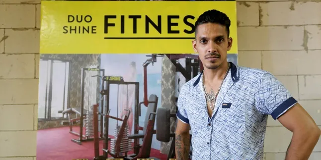 Tinggalkan Dunia Akting, Ini Yang Dilakukan Robby Shine