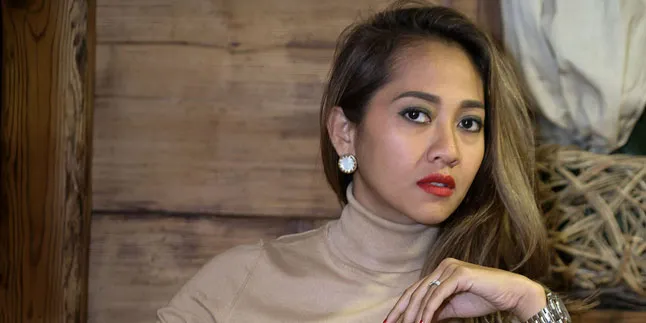 Tinggalkan Dunia Model, Tiara Lestari Fokus Besarkan Tiga Anaknya Tinggalkan Dunia Model, Tiara Lestari Fokus Besarkan Tiga Anaknya