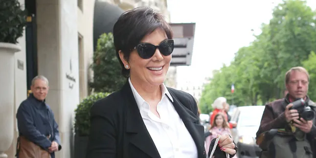 Tinggalkan Suami, Ibu Kim Kardashian Pacari 'Brondong'?