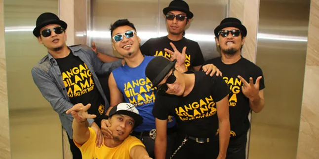 Tipe X Ajak X-Friend's Joget Dangdut di Konser Magic Seven